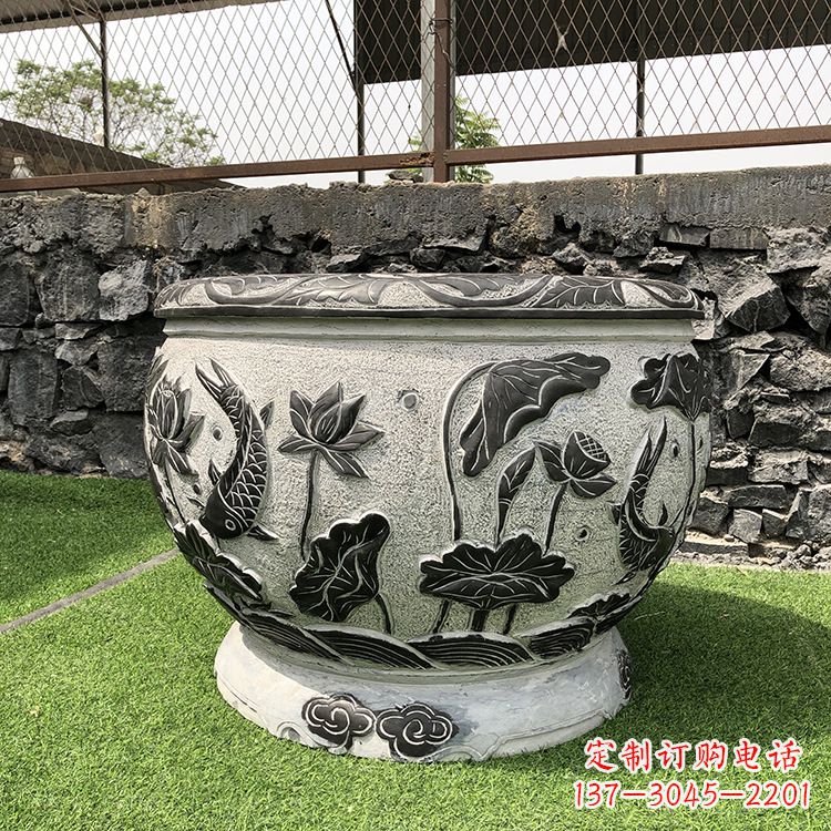 开封鱼纹水缸石雕