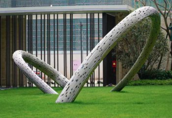 开封景观雕塑-酒店草坪创意不锈钢圆环景观雕塑