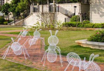 开封蚂蚁雕塑-户外公园大型不锈钢镂空蚂蚁雕塑